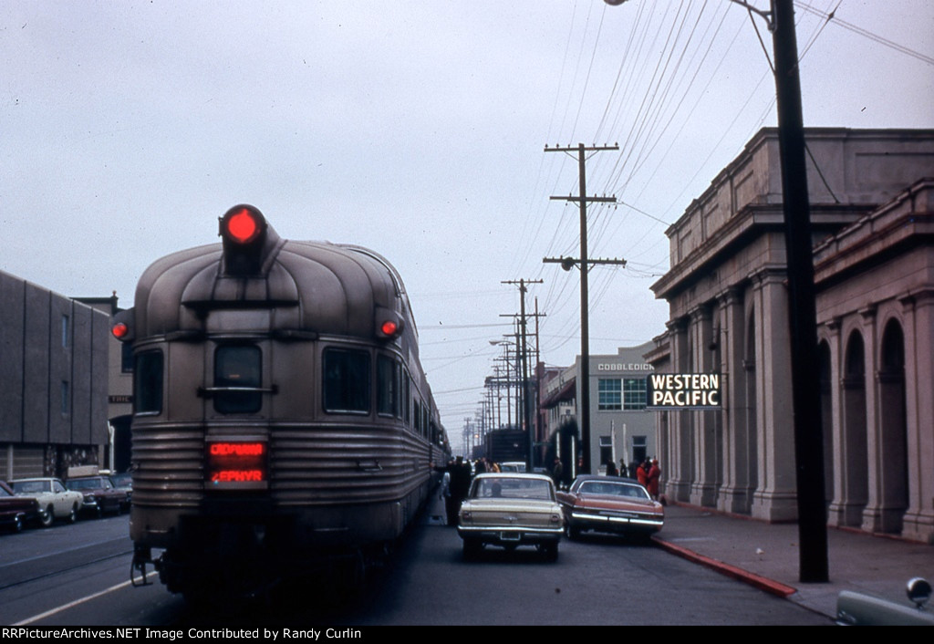 Westbound CZ #17 at Oakland